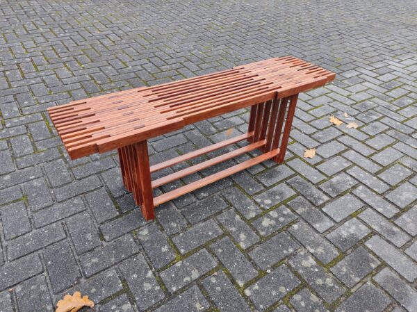 Houten bank