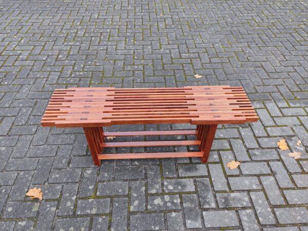 Houten bank